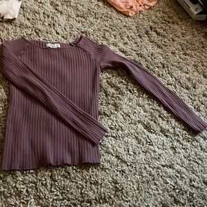 Long sleeve ribbed shirt